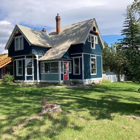 Victorian Guest Getaway-20Mins To Glacier National Park-10Mins To Airport! Columbia Falls Dış mekan fotoğraf